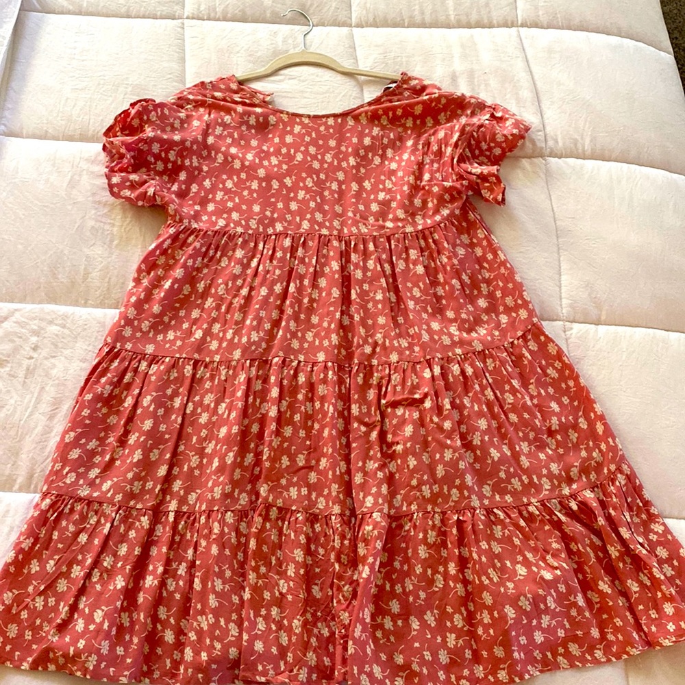 Short sleeve dress